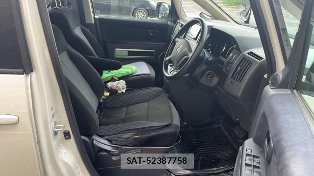 Mitsubishi DELICA 2012-01 8753556-5
