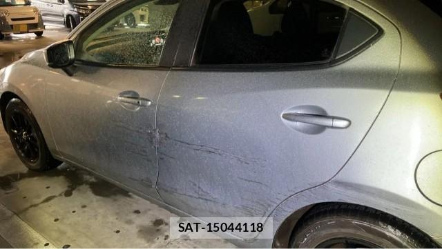 Mazda DEMIO 2017-12 8753610-10