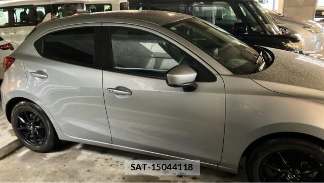 Mazda DEMIO 2017-12 8753610-3