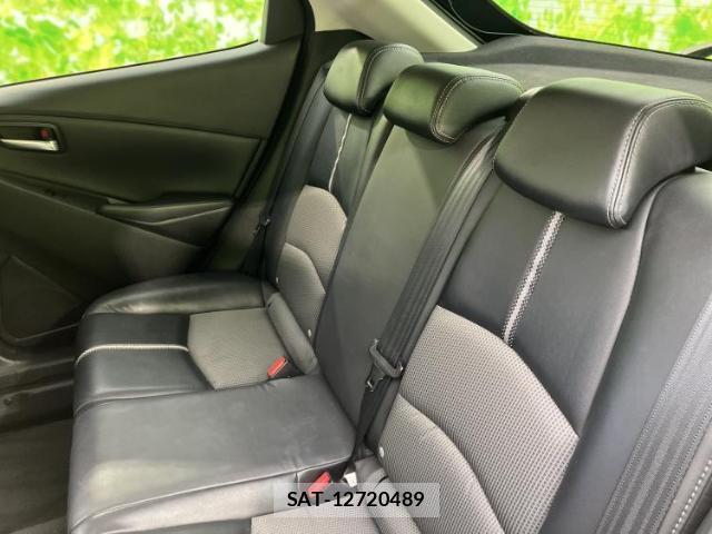 Mazda DEMIO 2016-03 8754370-6