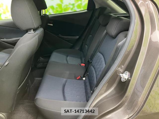 Mazda DEMIO 2015-05 8754382-6