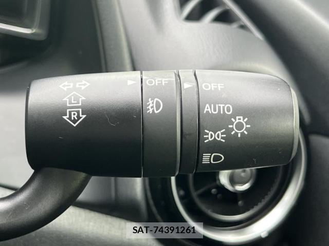 Mazda DEMIO 2015-08 8754445-12