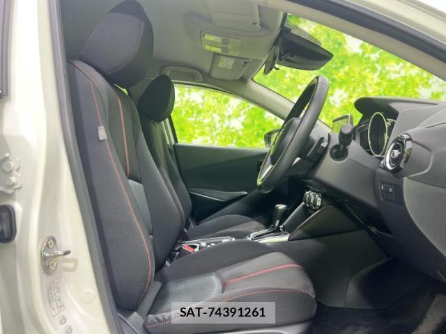 Mazda DEMIO 2015-08 8754445-3