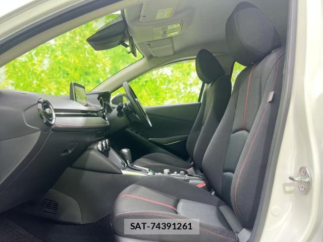 Mazda DEMIO 2015-08 8754445-5