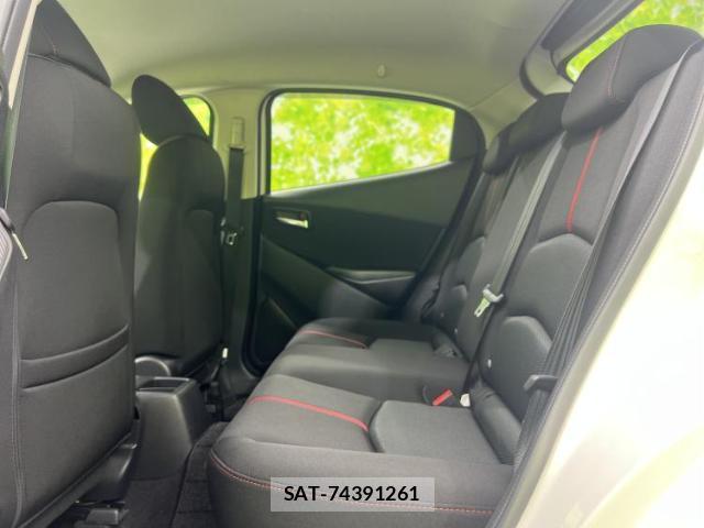 Mazda DEMIO 2015-08 8754445-6