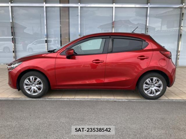 Mazda DEMIO 2016-05 8754597-1