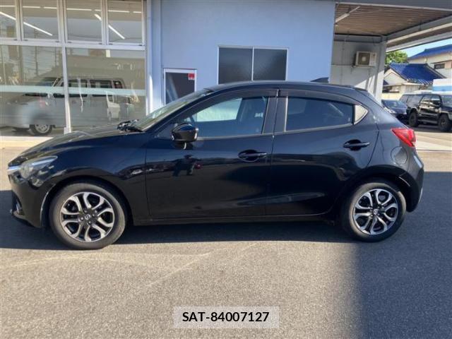 Mazda DEMIO 2015-02 8754732-1