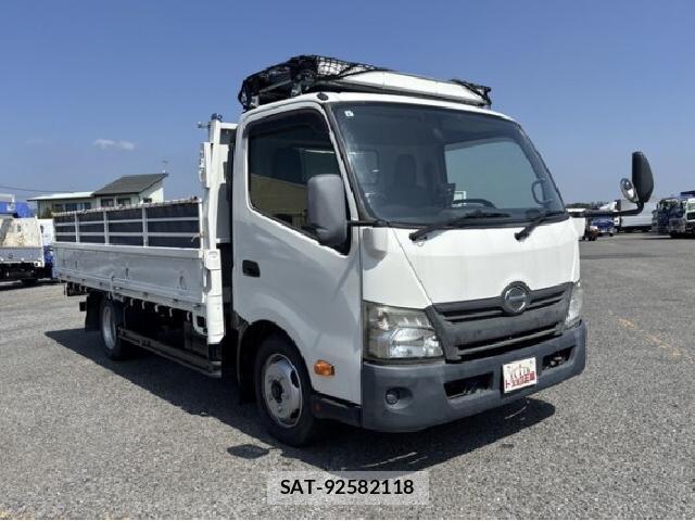 Hino DUTRO 2012 8752522-1