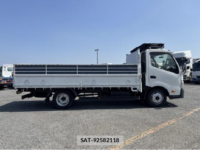 Hino DUTRO 2012 8752522-12