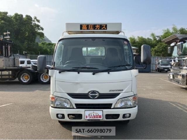 Hino DUTRO 2014 8753683-4