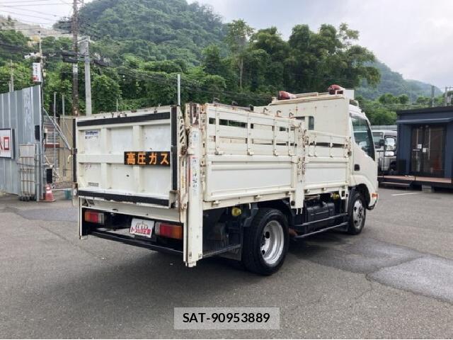 Hino DUTRO 2014 8753684-3