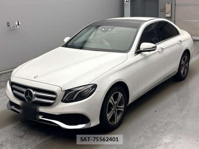 Mercedes Benz E-CLASS 2016-10 8753877-0
