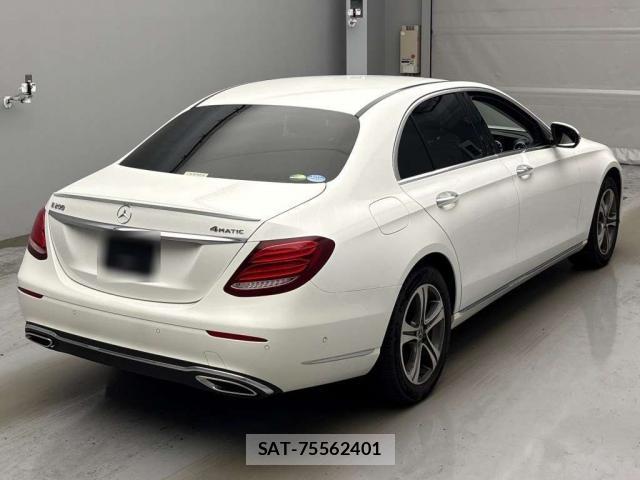 Mercedes Benz E-CLASS 2016-10 8753877-1