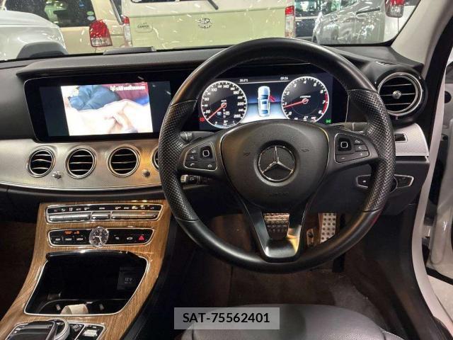 Mercedes Benz E-CLASS 2016-10 8753877-2