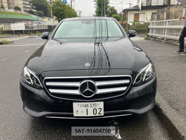 Mercedes Benz E-CLASS 2020-03 8754219-0