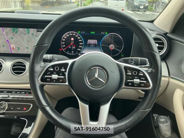 Mercedes Benz E-CLASS 2020-03 8754219-8