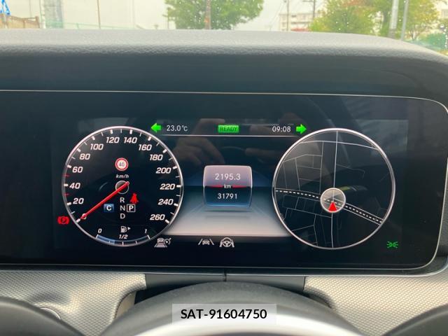 Mercedes Benz E-CLASS 2020-03 8754219-9