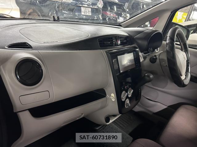 Mitsubishi EK WAGON 2017-11 8754205-9