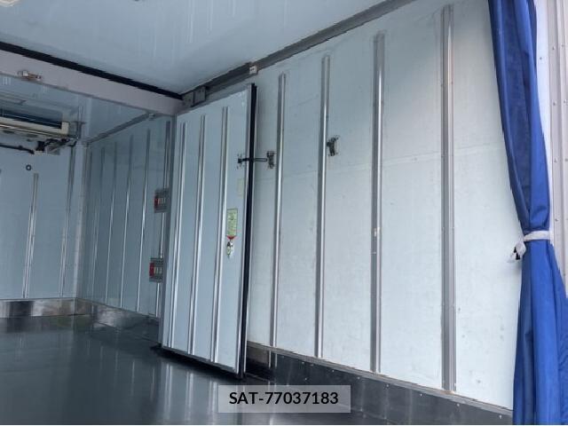 Isuzu ELF TRUCK 2020 8753685-16