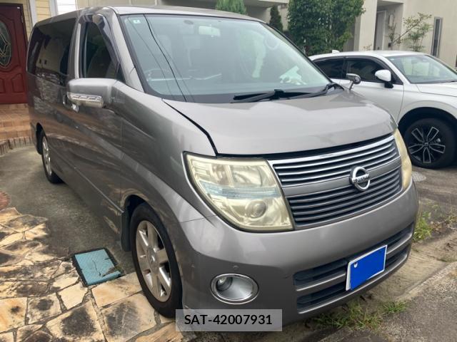 Nissan ELGRAND 2010-02 8752874-1