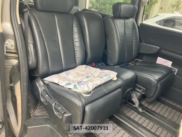 Nissan ELGRAND 2010-02 8752874-10