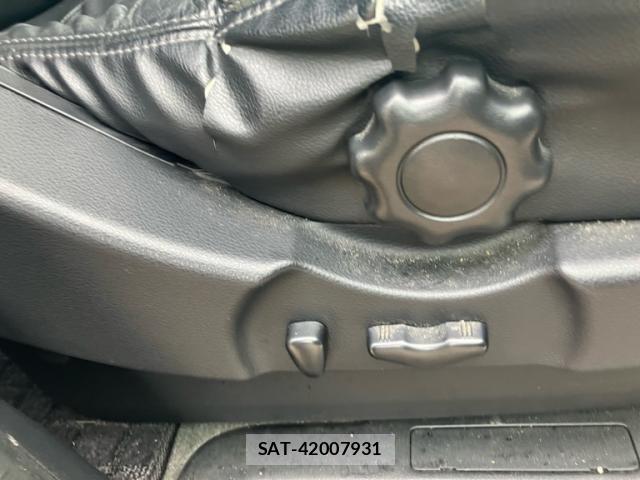 Nissan ELGRAND 2010-02 8752874-16
