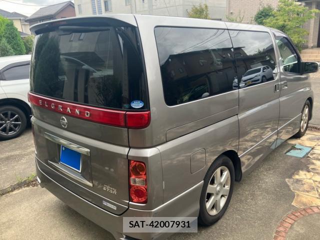 Nissan ELGRAND 2010-02 8752874-2