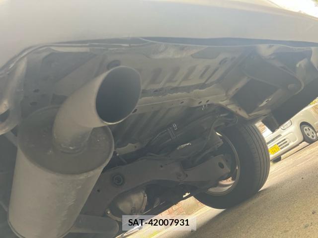 Nissan ELGRAND 2010-02 8752874-8