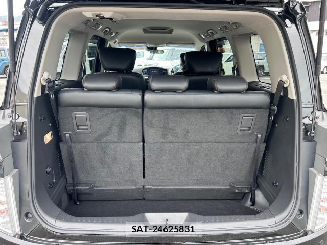Nissan ELGRAND 2020-08 8753213-16