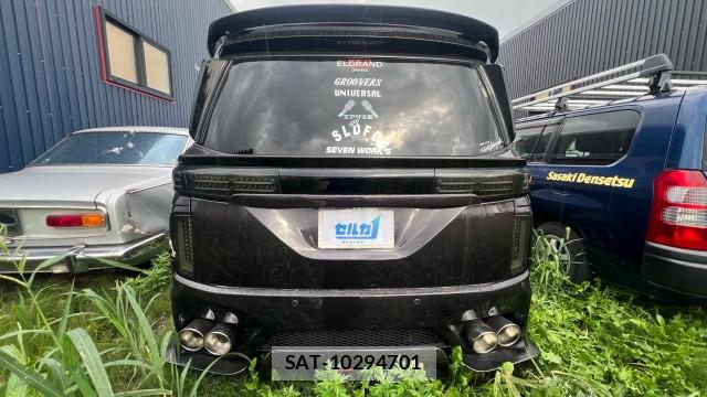 Nissan ELGRAND 2011-02 8753668-1