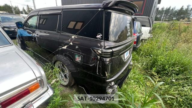 Nissan ELGRAND 2011-02 8753668-13