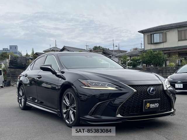 Lexus ES 2020-05 8752423-11