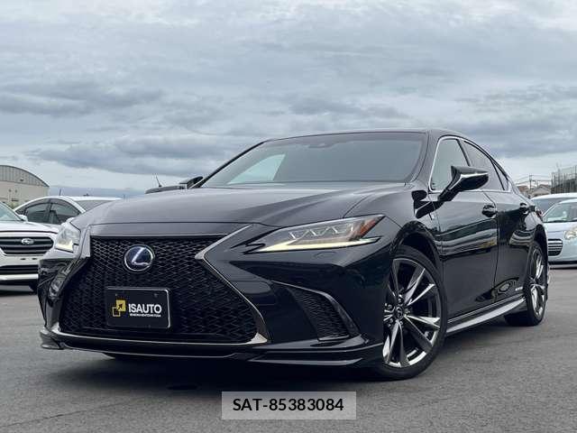 Lexus ES 2020-05 8752423-9