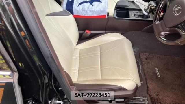 Lexus ES 2020-04 8753551-5