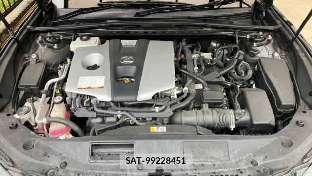 Lexus ES 2020-04 8753551-7