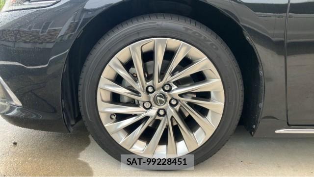 Lexus ES 2020-04 8753551-8