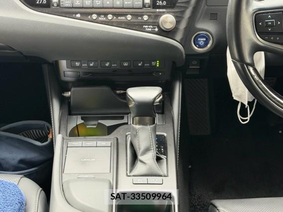 Lexus ES 2021-05 8753666-14