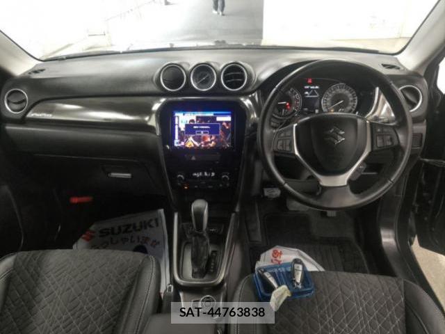 Suzuki ESCUDO 2021-06 8754208-2
