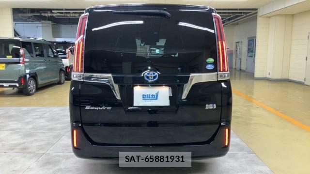 Toyota ESQUIRE 2018-10 8753591-1