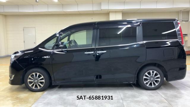 Toyota ESQUIRE 2018-10 8753591-3