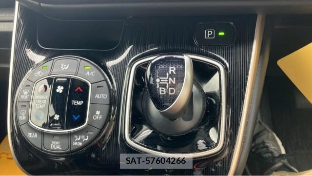 Toyota ESQUIRE 2017-06 8753595-14