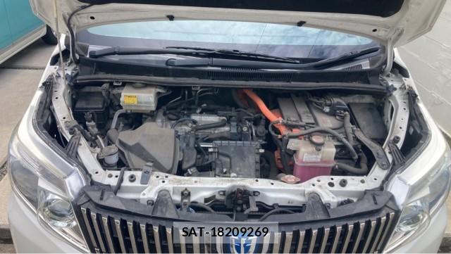 Toyota ESQUIRE 2015-09 8753616-7