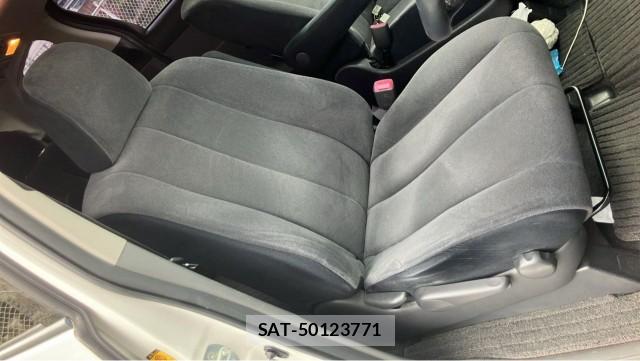 Toyota ESTIMA 2010-02 8753588-5