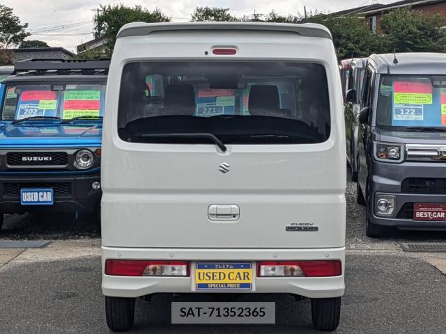 Suzuki EVERY WAGON 2026-01 8752775-4