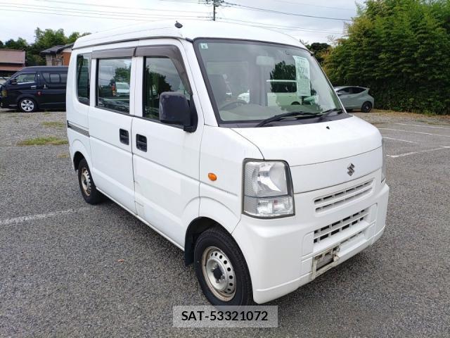 Suzuki EVERY 2014-08 8752636-1