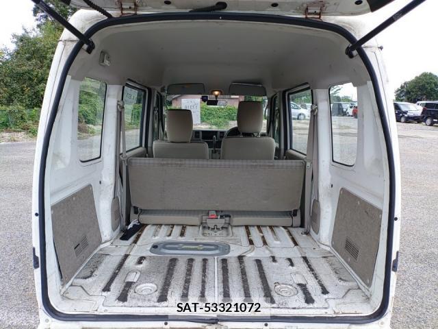 Suzuki EVERY 2014-08 8752636-5