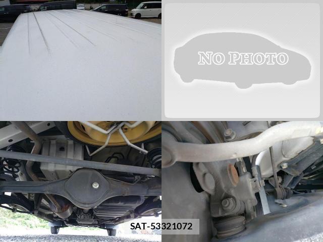 Suzuki EVERY 2014-08 8752636-6