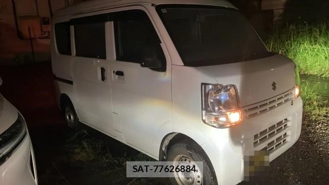 Suzuki EVERY 2016-10 8753642-3