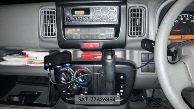 Suzuki EVERY 2016-10 8753642-4