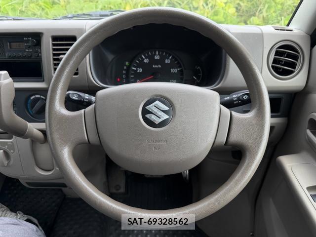 Suzuki EVERY 2011-04 8754142-6